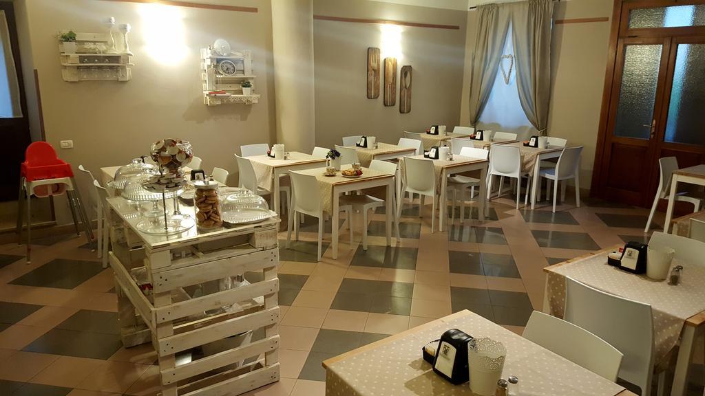 Boutique Hotel Corte Malaspina Castelnuovo del Garda Eksteriør bilde